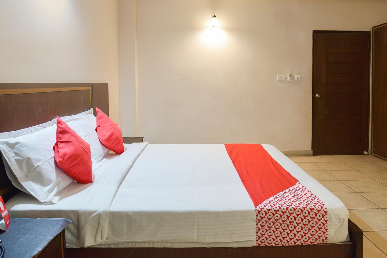 Oyo 15149 Hotel Ajoy Minar Mandarmani Exterior foto